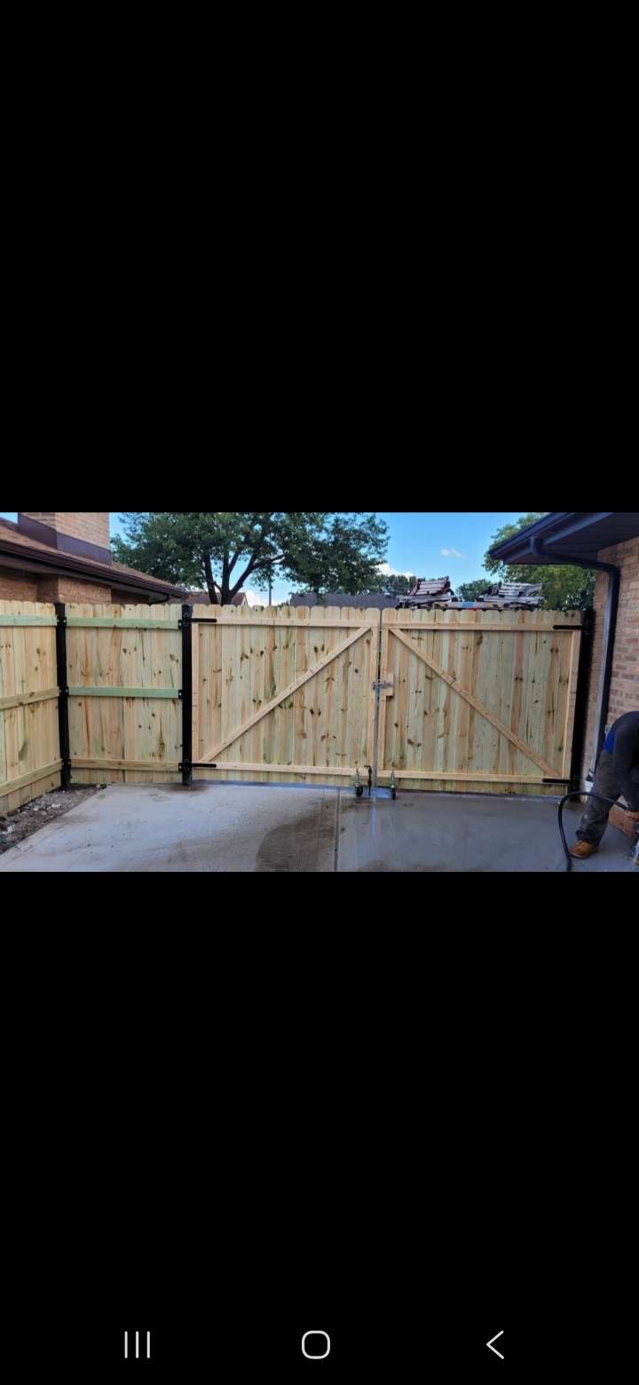 Wood driveway gate